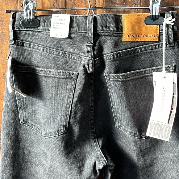 Denim Forum Jeans - Picture 3 of 4